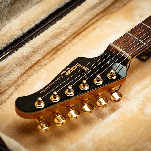 SQOE SEST1009-BK Boutique Custom Series Electric Guitar included Hardcase