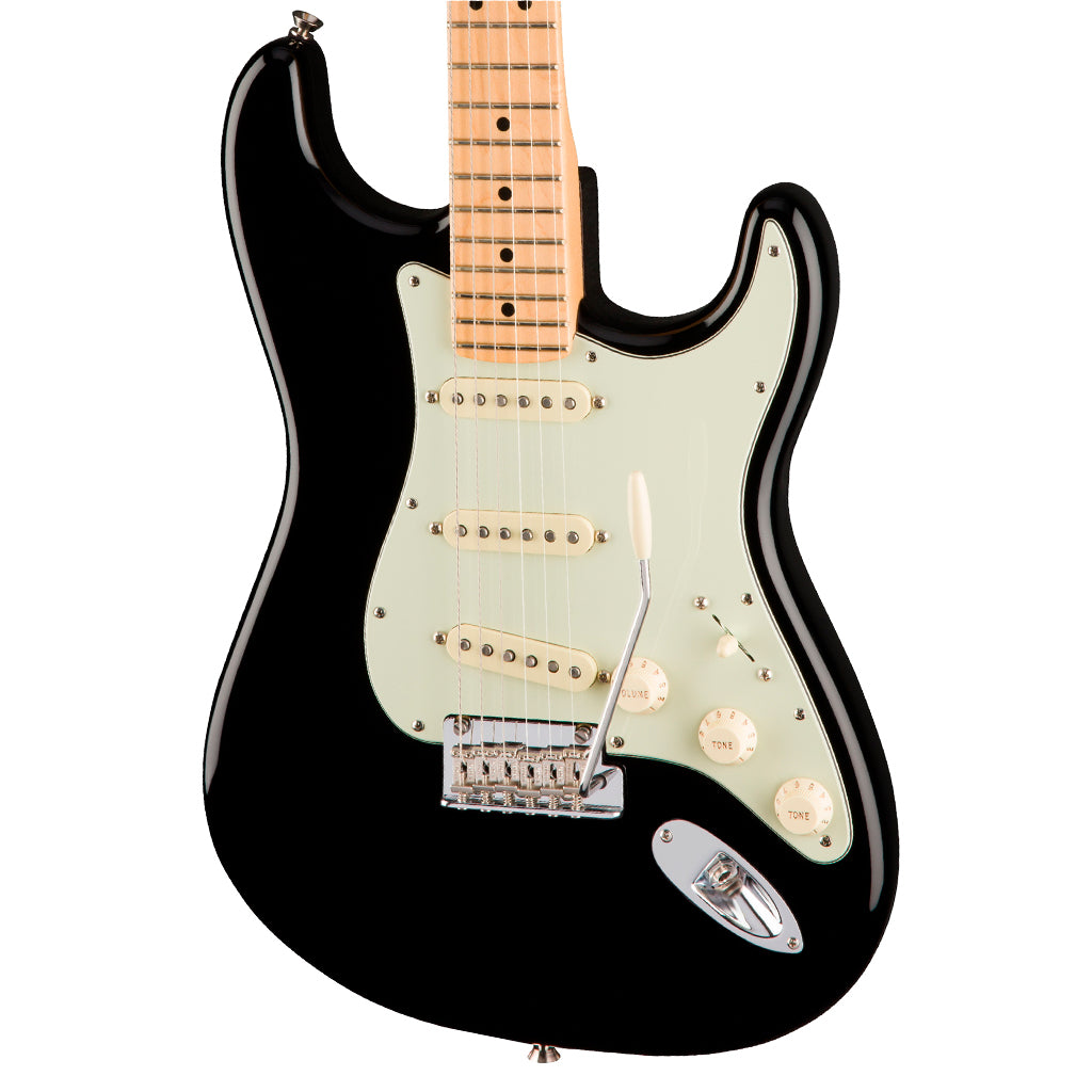 Fender American Professional Stratocaster Electric Guitar, Maple FB, Black