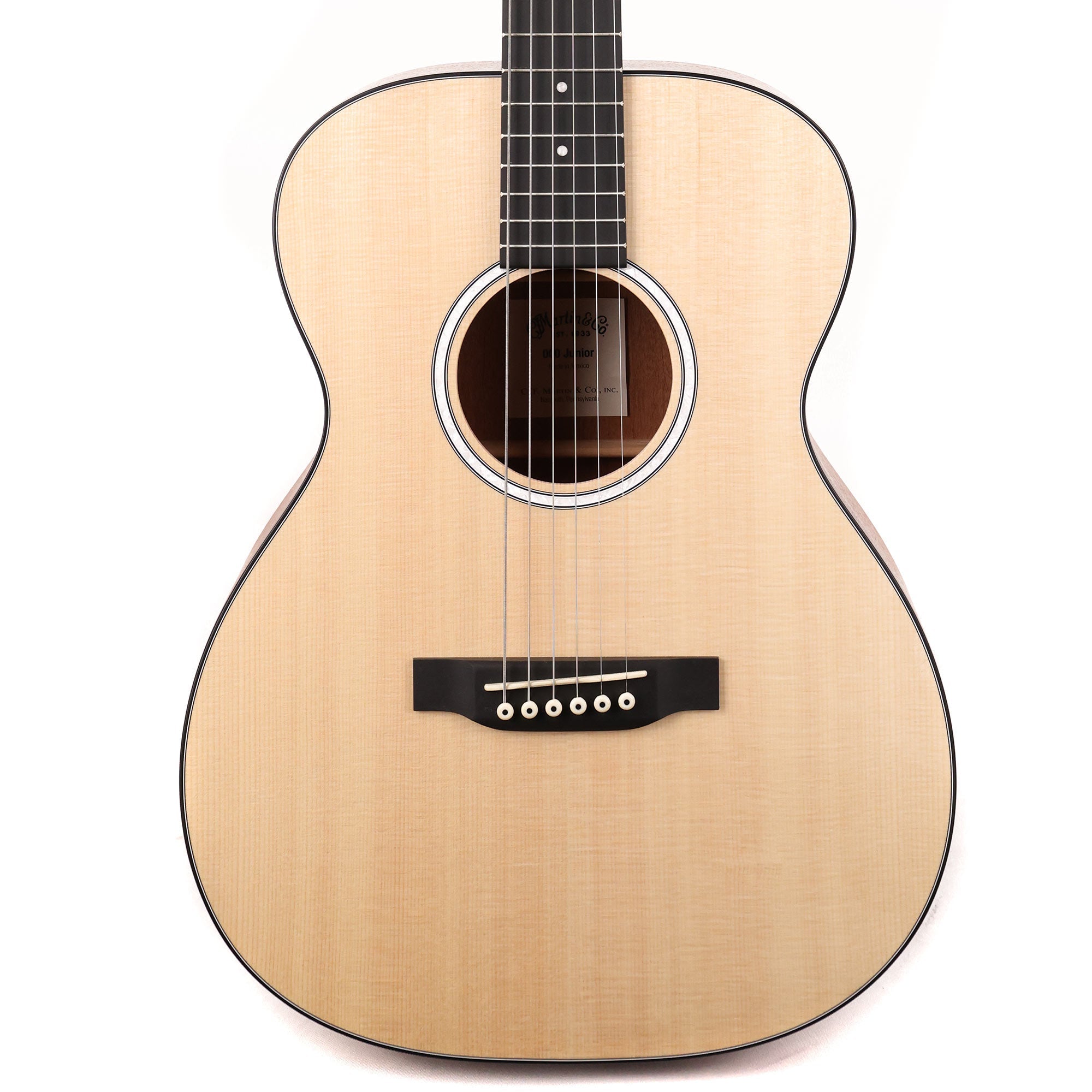 Martin 000JR-10, Road Series, Junior Acoustic Guitar, Solid Spruce Top, Sapele B&S with Gig Bag |  MARTIN |  ACOUSTIC GUITAR |  Zoso Music