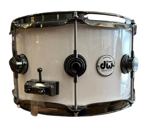 DW USA Collector's All-Maple 7"x13" Snare Drum, FinishPly Gloss White, Black Nickel HW | Zoso Music Sdn Bhd