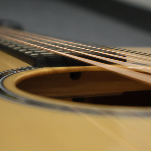 Kepma A1-OM Series Solid Sitka Spruce Top, Side & Back Solid Mahagony OM Body Acoustic Guitar w Case