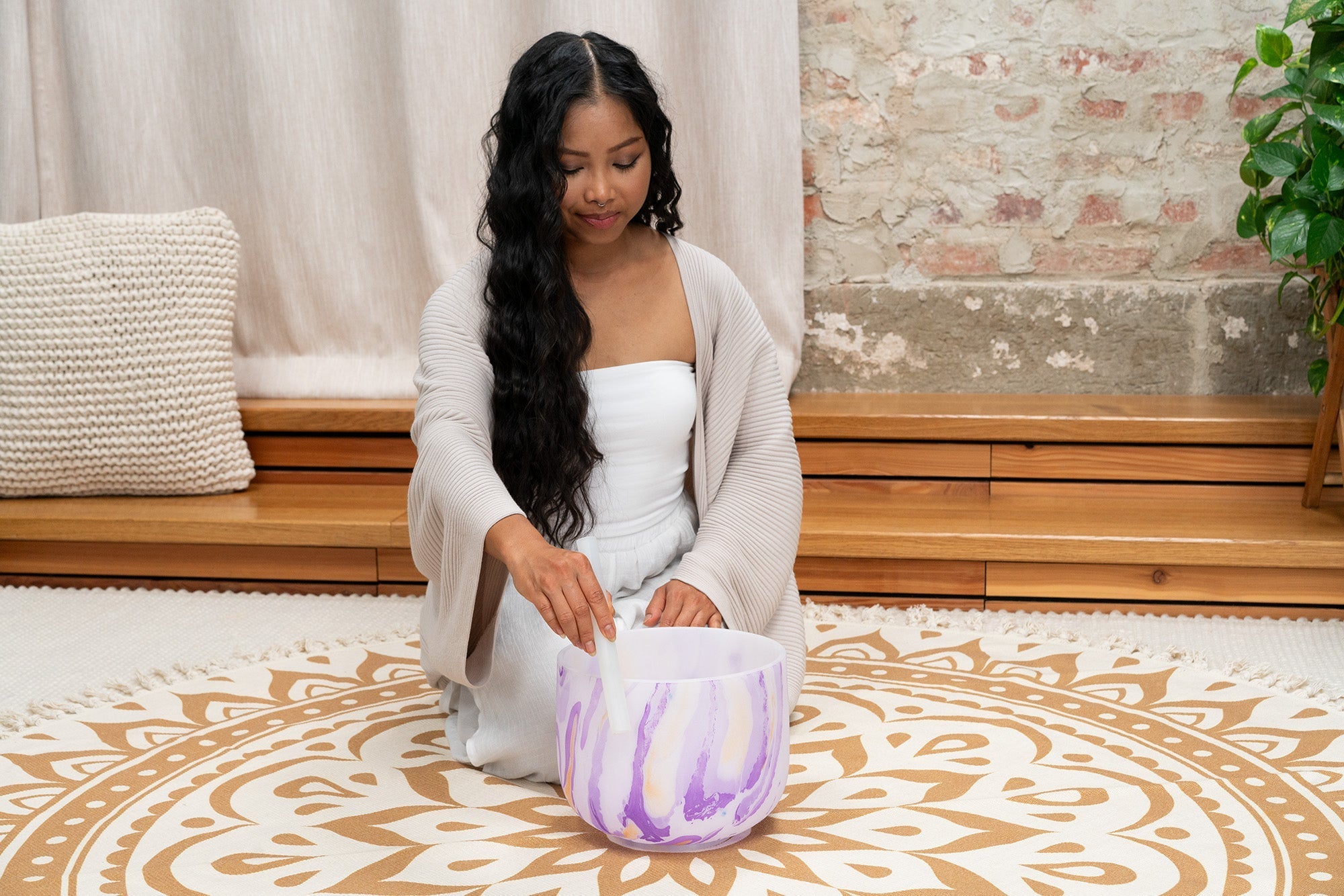 Meinl Sonic Energy MCSB10B 10" Marble Crystal Singing Bowl B4, Purple, 432 Hz,Crown Chakra |  MEINL |  SINGING BOWL |  Zoso Music