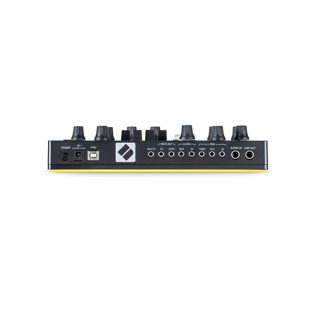 Novation Circuit Mono Station Paraphonic Synthesizer With Three Sequencer - ZOSO MUSIC