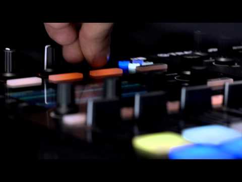 Native Instruments Traktor Kontrol D2 DJ Controller - ZOSO MUSIC
