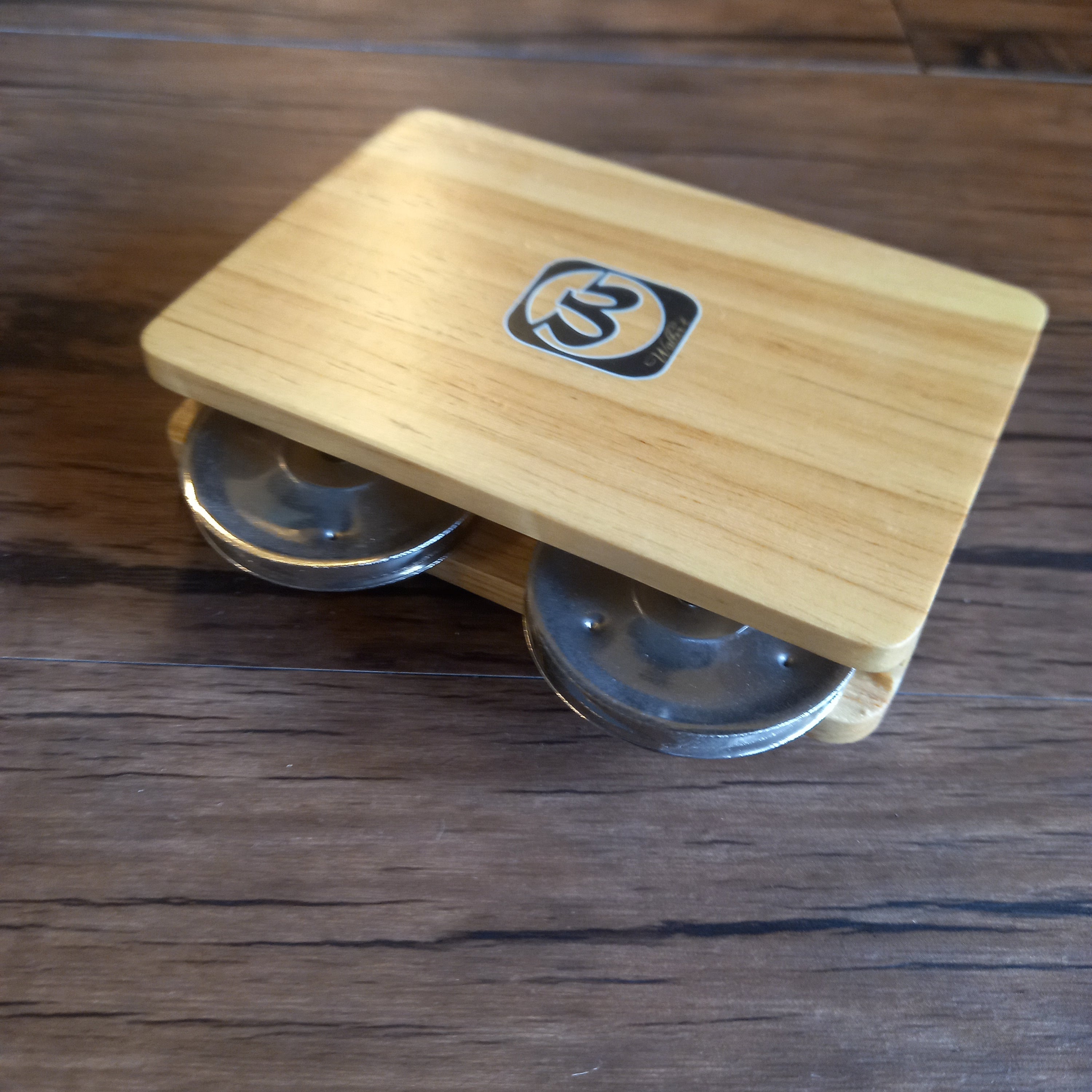 DISPLAY CLEARANCE - WALTER W6 TAMBOURINE CAJON EFFECT | WALTER , Zoso Music