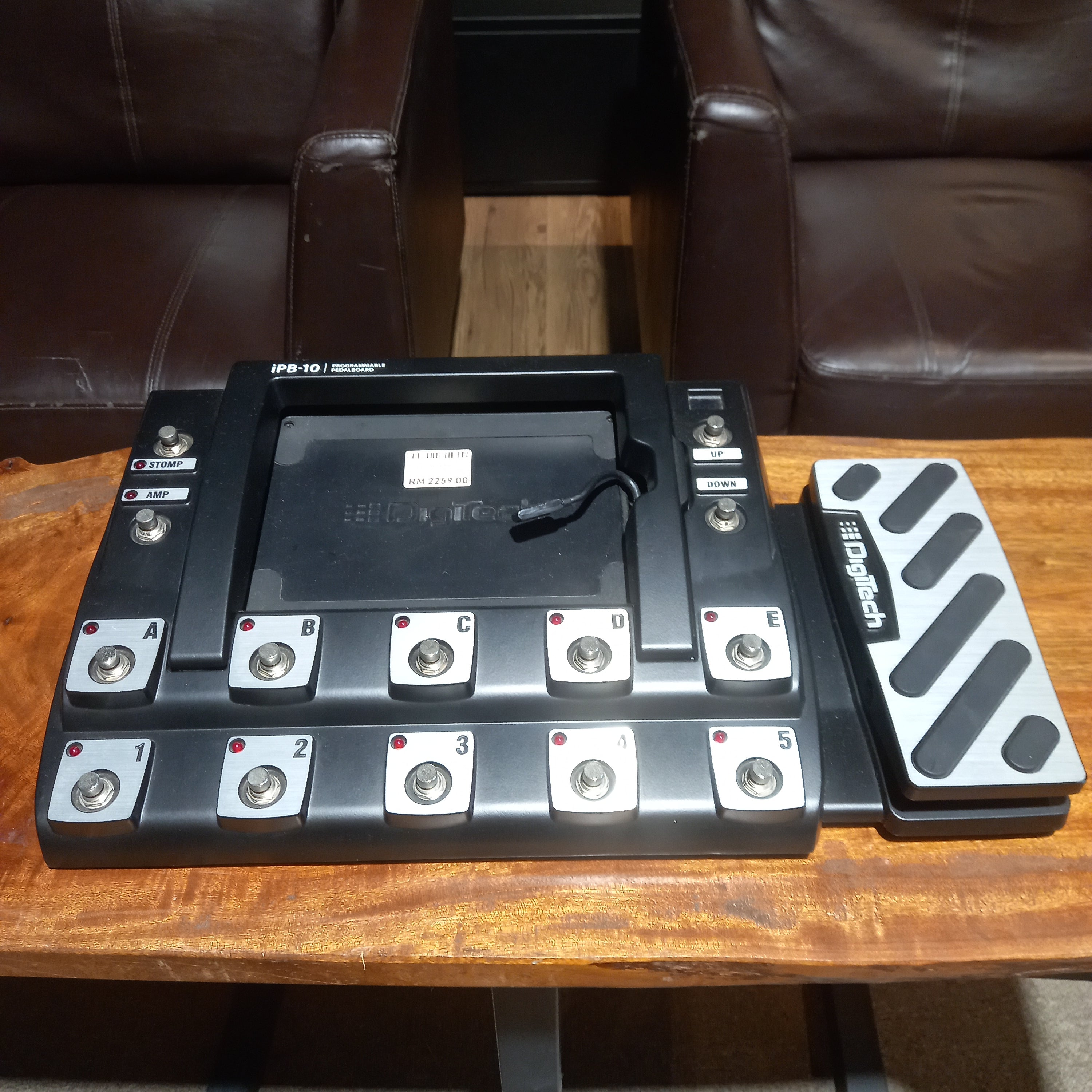 DISPLAY CLEARANCE - DIGITECH IPB-10 IPAD PEDALBOARD DIGIPB1004 | DIGITECH , Zoso Music