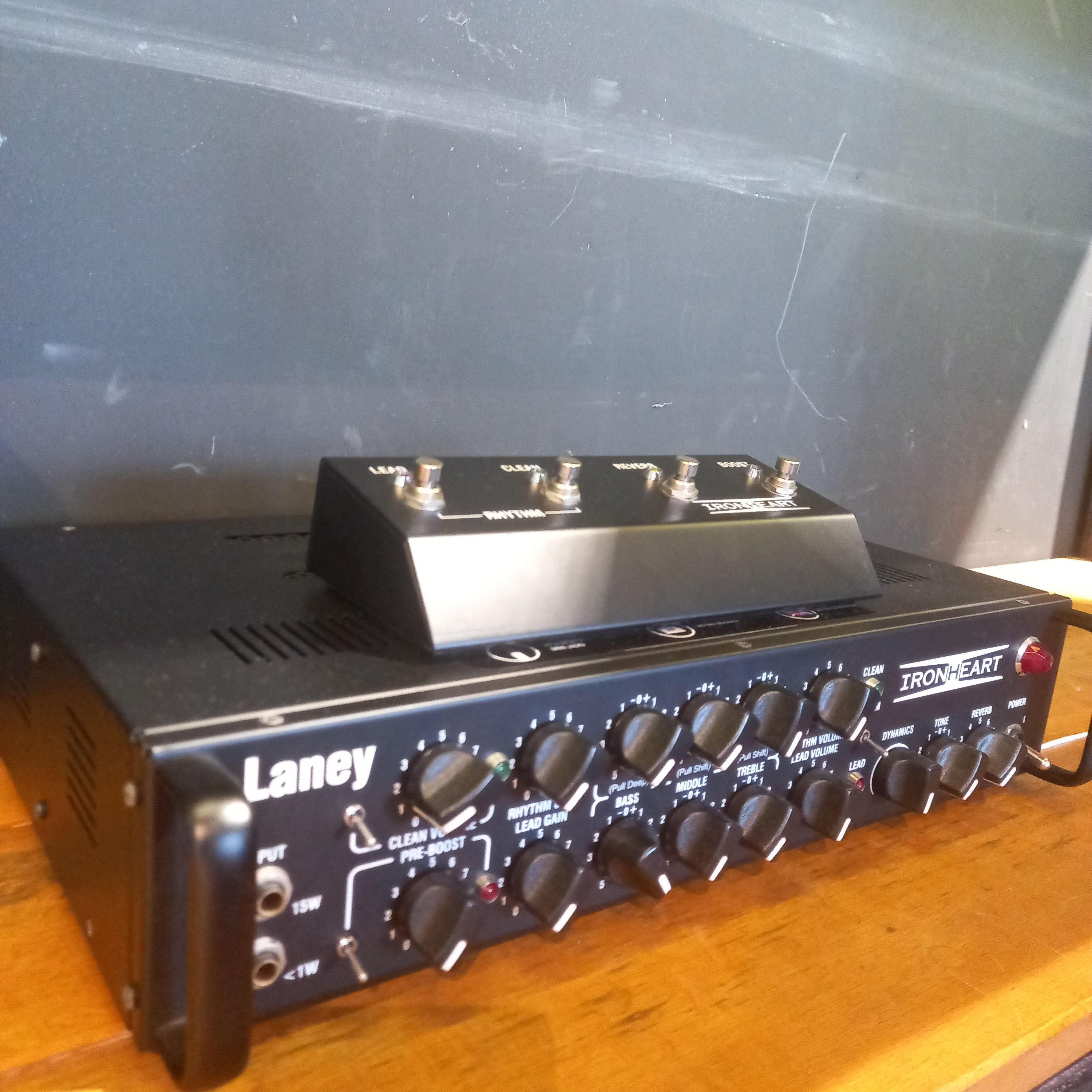 DISPLAY CLEARANCE - LANEY IRONHEART STUDIO 15W TUBE RACK | LANEY , Zoso Music