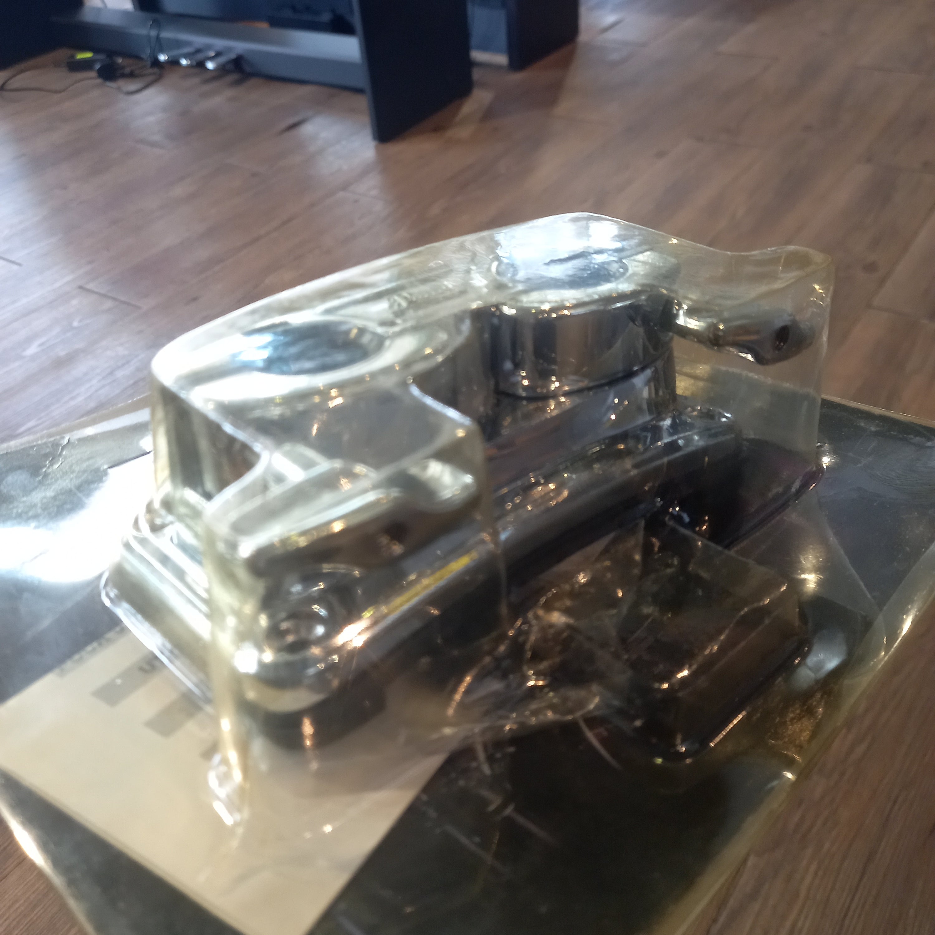 DISPLAY CLEARANCE - PEARL PEARL BASS DRUM BRACKET COMPLT | PEARL , Zoso Music