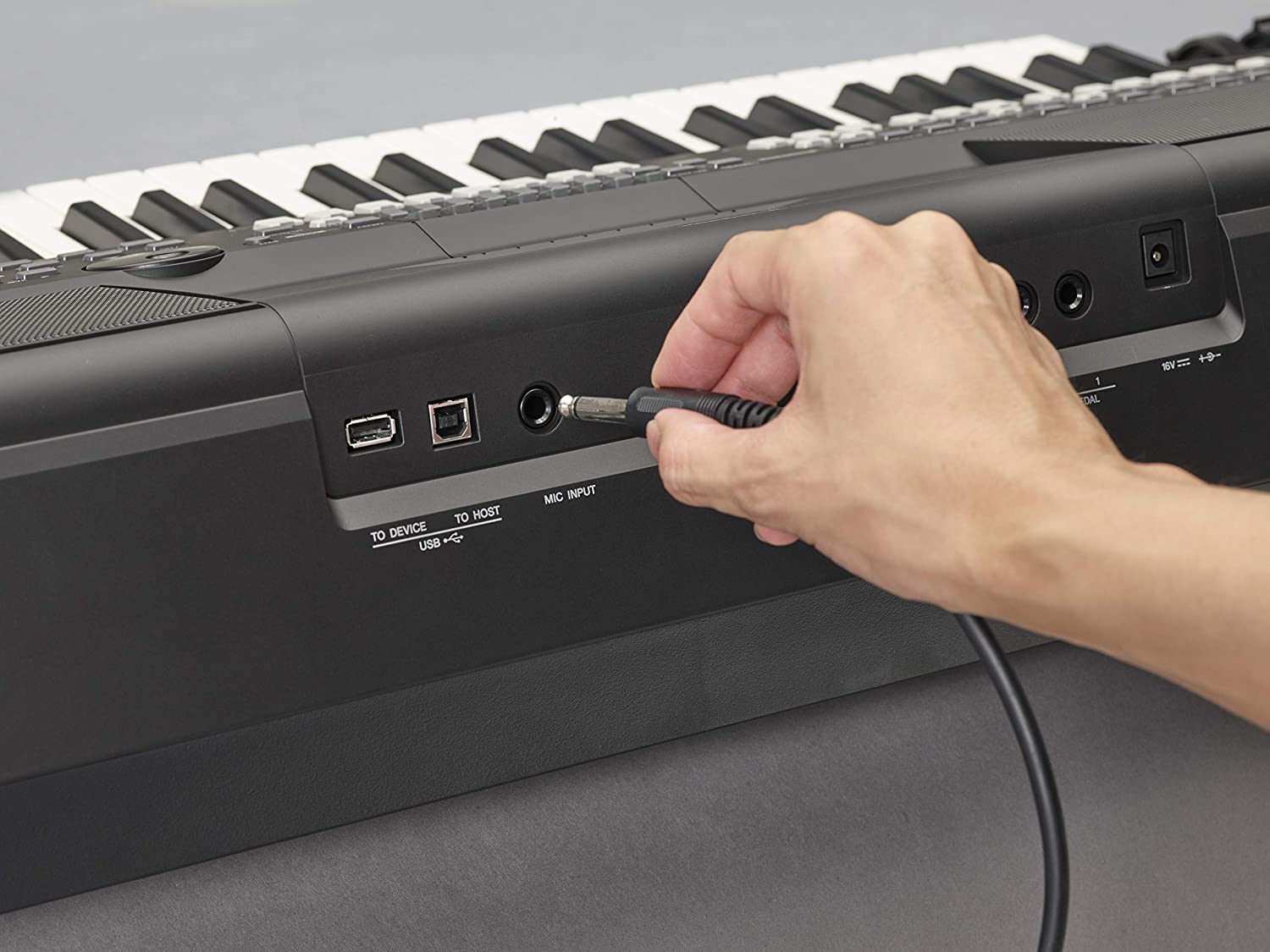 Yamaha PSR SX Series PSR SX600 61-Key Arranger Keyboard With Adaptor |  YAMAHA MUSIC |  KEYBOARD-ARRANGER |  Zoso Music