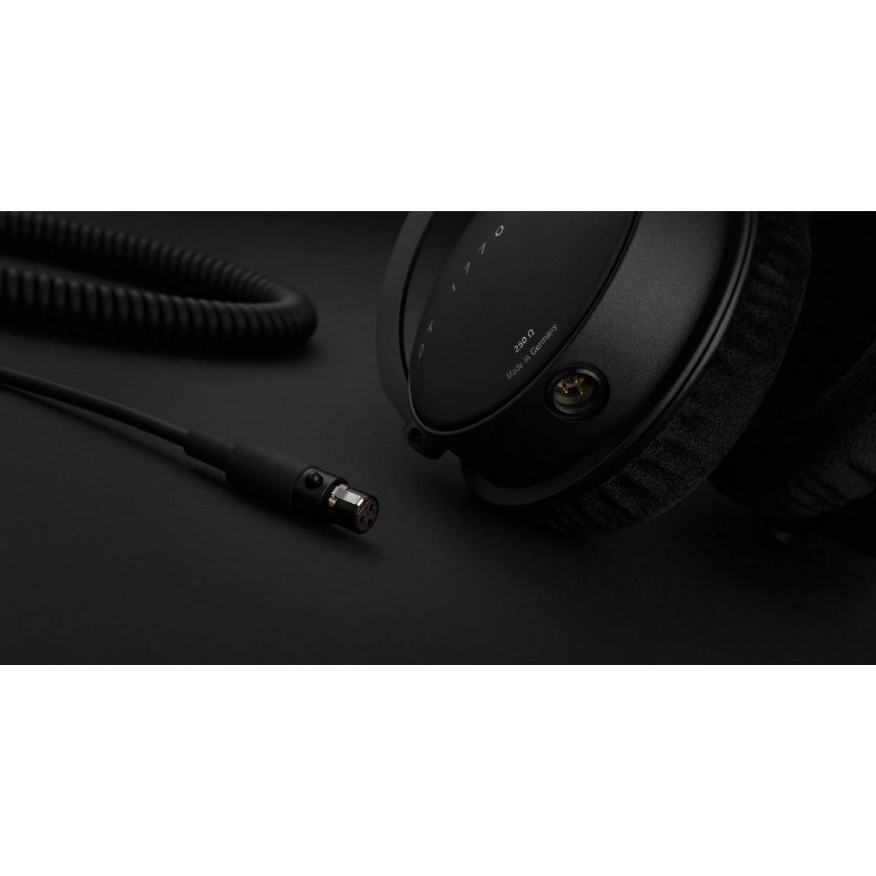 BEYERDYNAMIC DT1770 PRO 250 OHMS TESLA STUDIO REFERENCE HEADPHONE FOR MIXING MASTERING MONITORING CL | BEYERDYNAMIC , Zoso Music