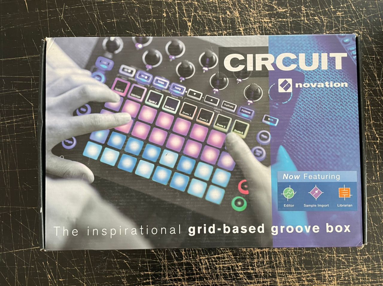 DISPLAY CLEARANCE NOVATION CIRCUIT 2-PART SYNTHESISER WITH A 4x8 RGB VELOCITY SENSITIVE GRID SEQUENCER | NOVATION , Zoso Music