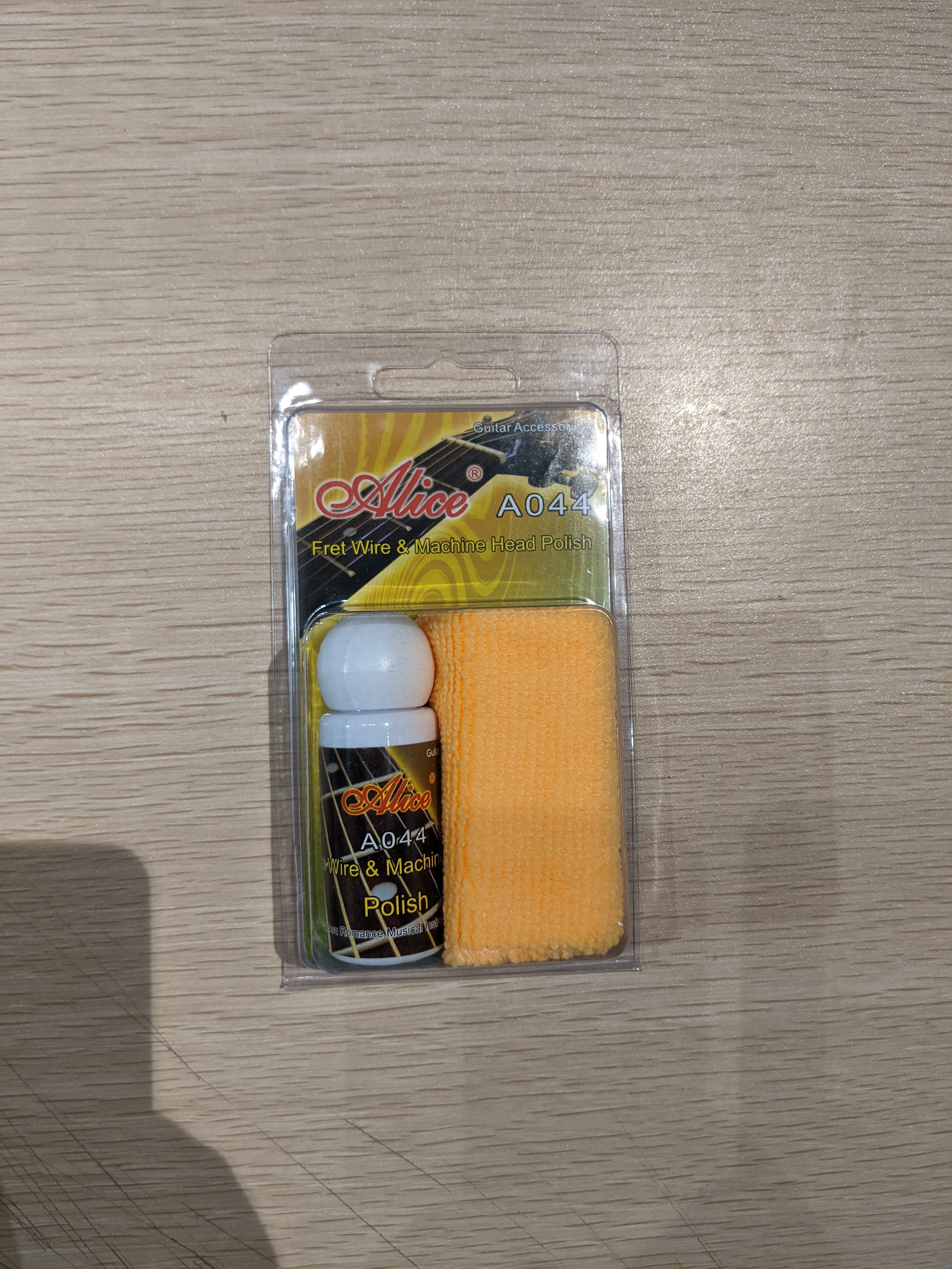 NEOWOOD A044 STRING CLEANER |  NEOWOOD |   |  Zoso Music