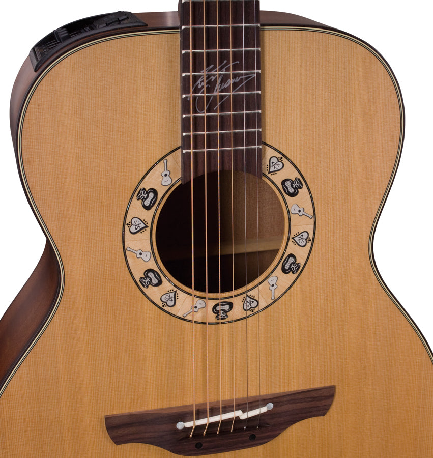 TAKAMINE KENNY CHESNEY KC70 OM BODY ACOUSTIC-ELECTRIC SOLID CEDAR TOP WITH CT4B II PREAMP & HARD CASE (MADE IN JAPAN)