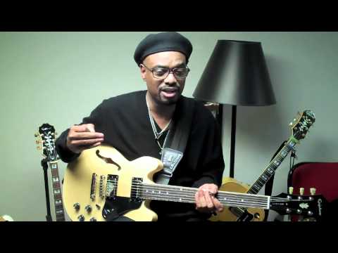 Epiphone IGES339VSNH1 ES-339 Semi-Hollow Body Electric Guitar - Vintage Sunburst ( FREE Gator GBE-ELECT Gig Bag )