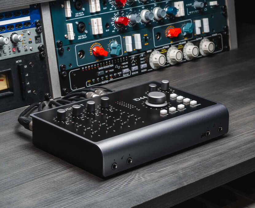 AUDIENT ID44 MKII 20 X 24 USB AUDIO INTERFACE (ID-44 MKII) | AUDIENT , Zoso Music