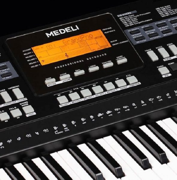 MEDELI A300 ELECTRONIC KEYBOARD 61KEYS BACKLIT LCD