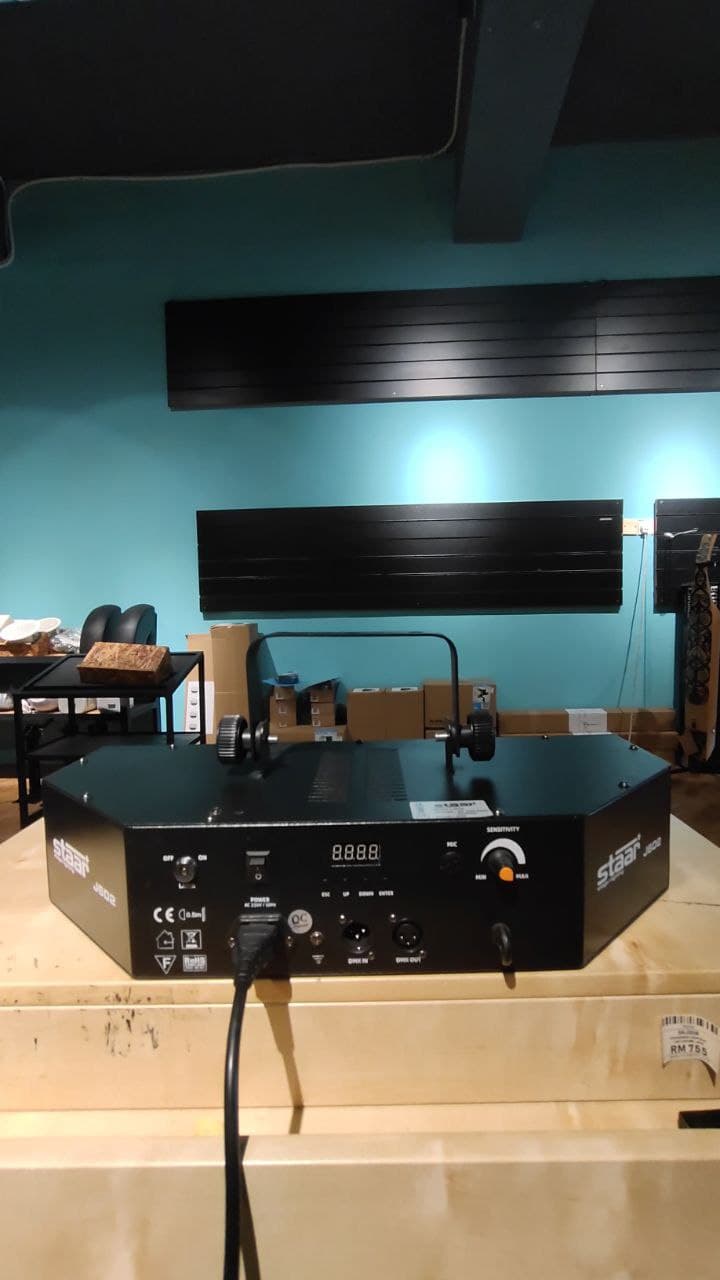 DISPLAY CLEARANCE - SOUNDKING LIGHTING LED EFFECT - LED & LASER SKJ602 | SOUNDKING , Zoso Music