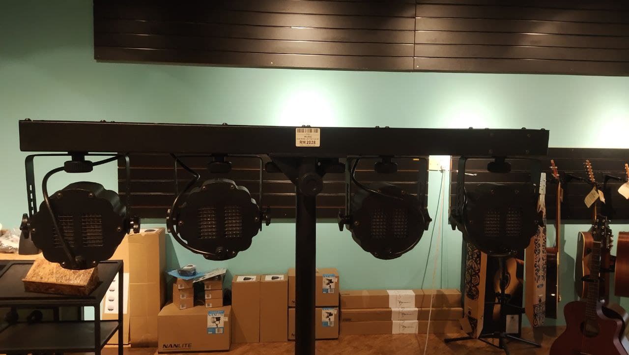 DISPLAY CLEARANCE - SOUNDKING LIGHTING LED PAR CAN SET-150W SKJ002 | SOUNDKING , Zoso Music