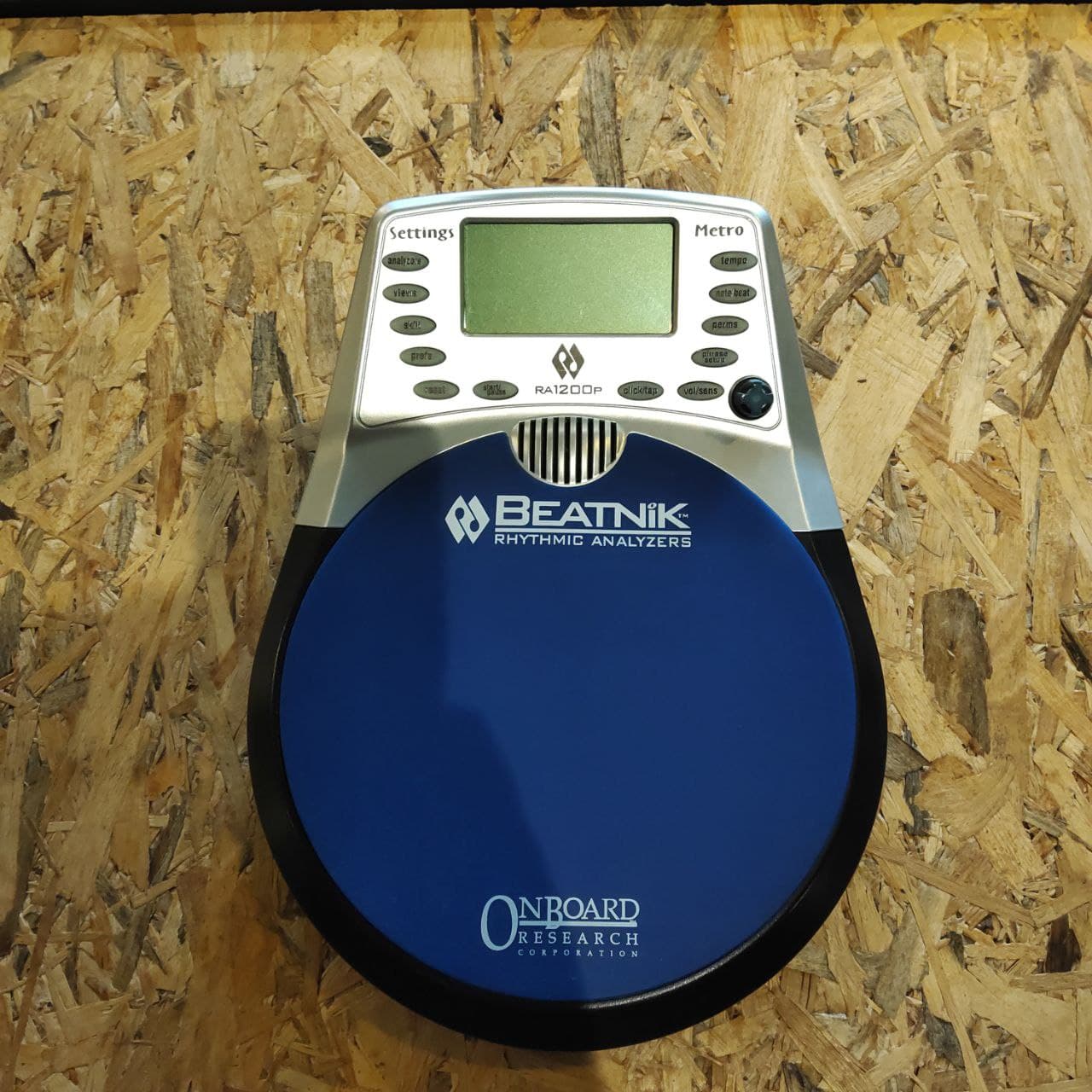 DISPLAY CLEARANCE - BEATNIK RA1200P RHYTHMIC ANALYZER INTERACTIVE METRONOME | BEATNIX , Zoso Music