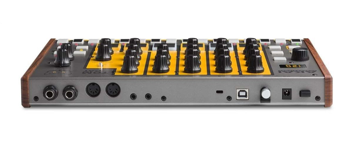 Akai Professional Tom Cat Analog Drum Machine With Built-in Percussion Voices | AKAI PROFESSIONAL , Zoso Music